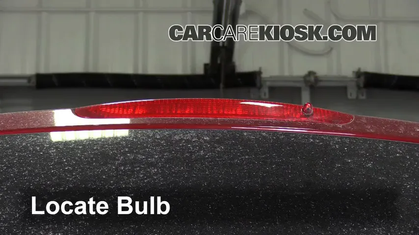 2007 Nissan Quest 3.5L V6 Lights Center Brake Light (replace bulb)